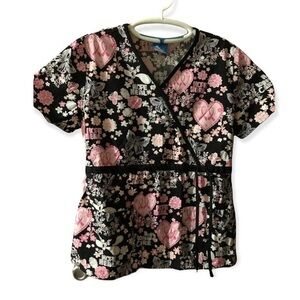 Scrub Top H.Q Women’s Small V Neck Elastic Back Floral Heart Butterfly Black